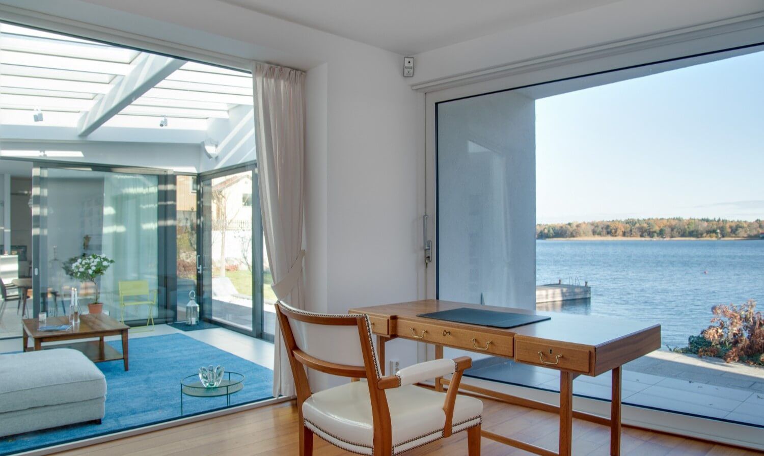 pokój w apartamencie nad morzem