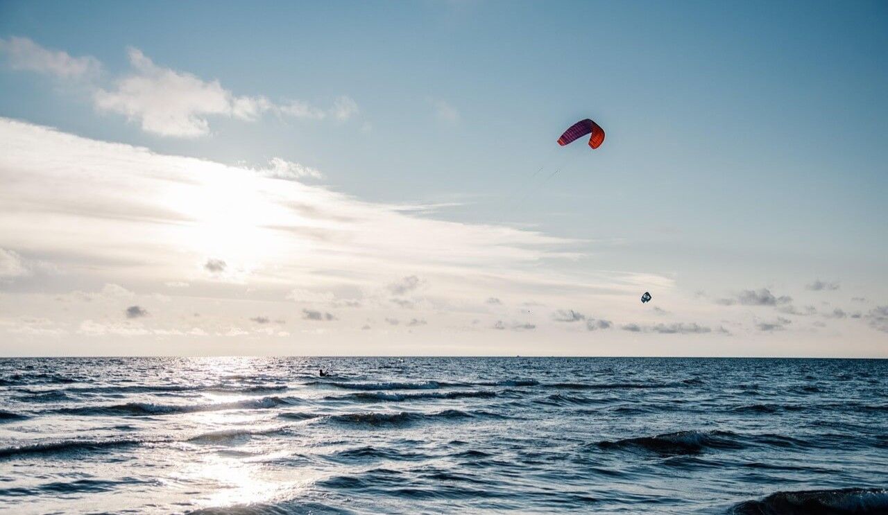 kitesurfing