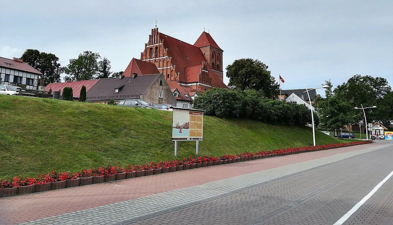 Puck - krajobraz miejski, promenada