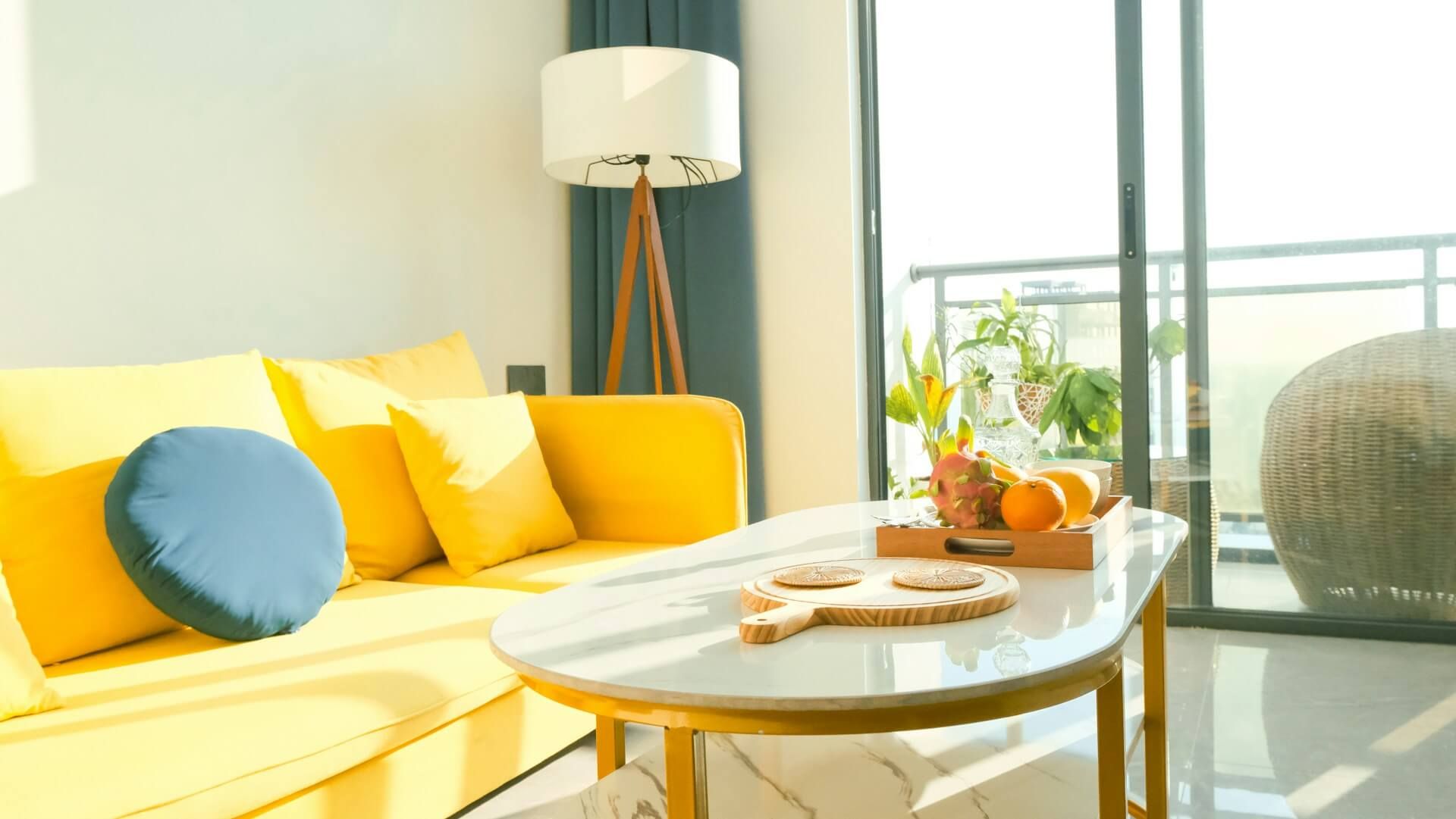 kanapa w apartamencie